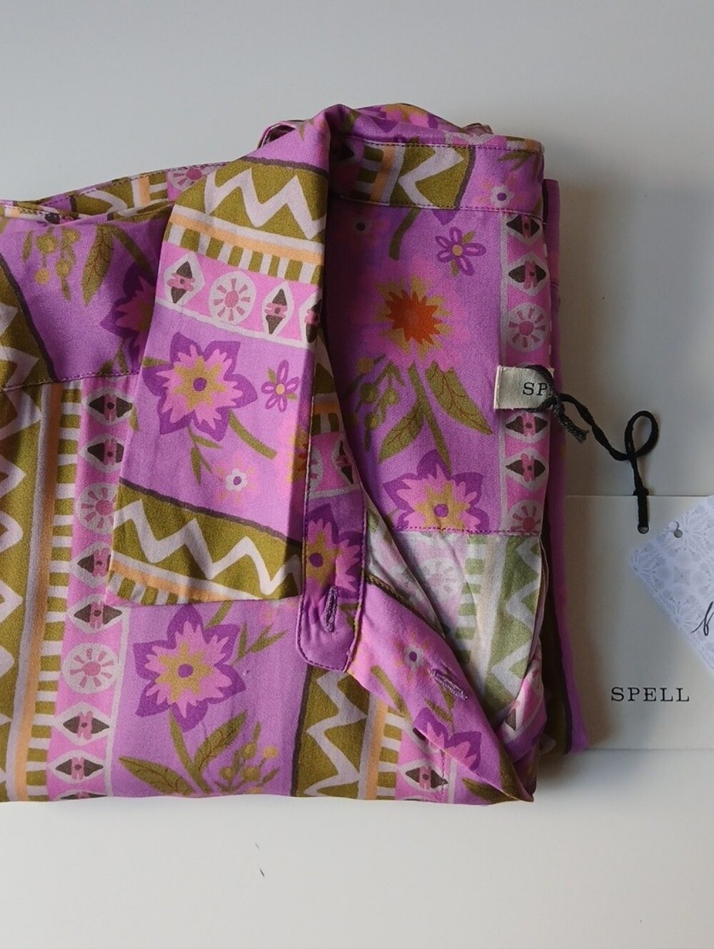 Spell Goldie Shirt Desert Rose Print Women's Large NWT - Picture 9 of 9